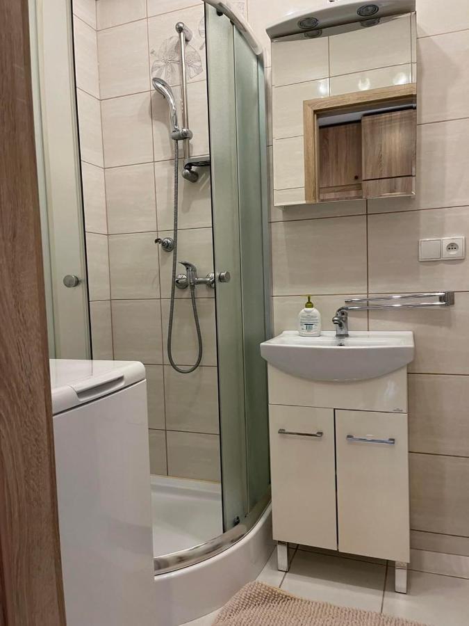 Wakcyjny Przy Ulicy Paryzntow * Gdańsk